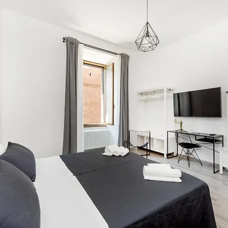 Retro Flat Termini Roma